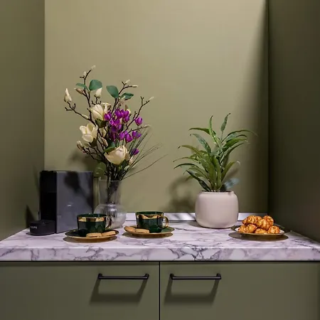 Apartament Serene 1br In Square Bukareszt