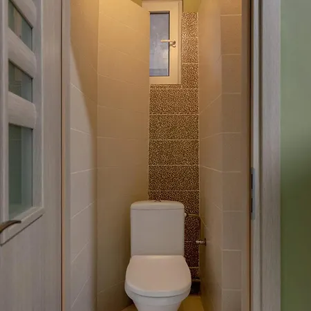 Serene 1br In Square * Bucarest