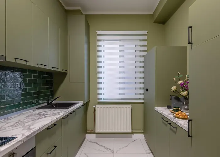 Daire Serene 1br In Square