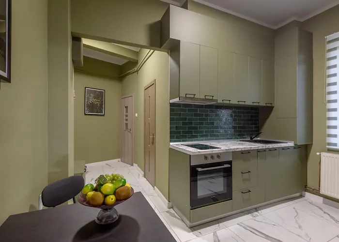 Serene 1br In Square *